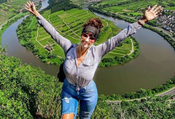 Woman dies after falling from 100 feet tall cliff while posing for selfie