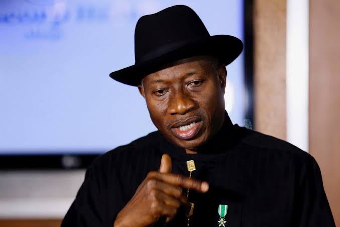 2023 presidency: Confusion in APC as Goodluck Jonathan struggles to enter through party’s back door